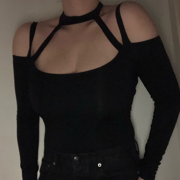 FASHION NOVA Black Bodysuit - Picture 4 of 5